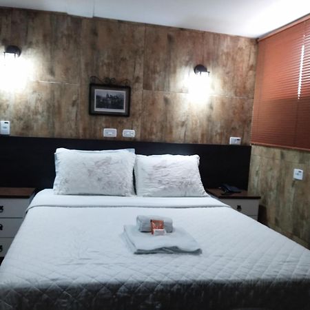 Medieval Hotel Трес-Корасойнс Экстерьер фото